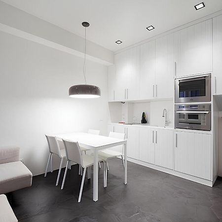 Suite Lux Near Duomo / Mm Tricolore Milan Bagian luar foto